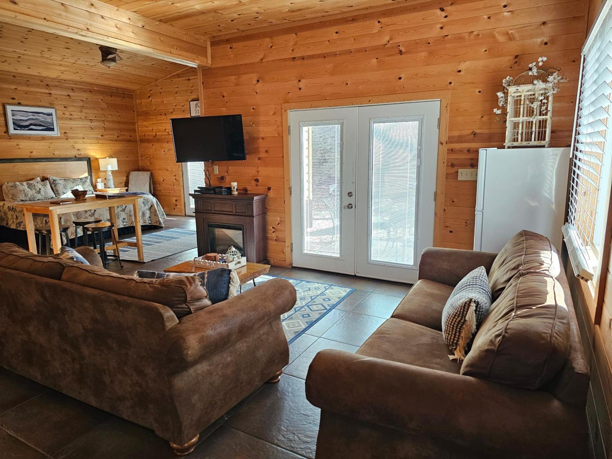 5 Min To Beaver Lake-King Bed-Fire Pit-Jetted Tub #3 يوريكا سبرينغز المظهر الخارجي الصورة